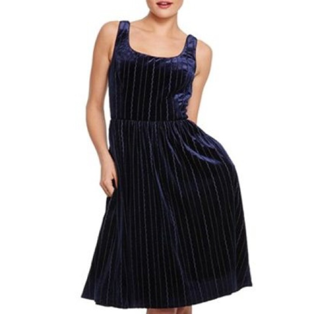 ✨WORN ONCE✨Anthro Donna Morgan Velvet Flare Dress
